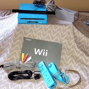 🎮8pc NINTENDO Wii Kinetic Game set - USED (Sky Blue💙)